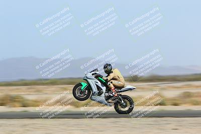 media/Apr-10-2022-SoCal Trackdays (Sun) [[f104b12566]]/Speed Shots Back Straight (930am)/